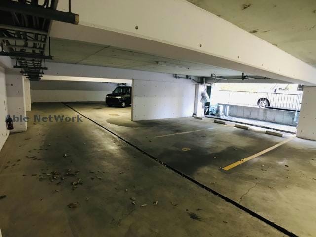 地下駐車場　高さ制限あり ヤングビレッジMAKI