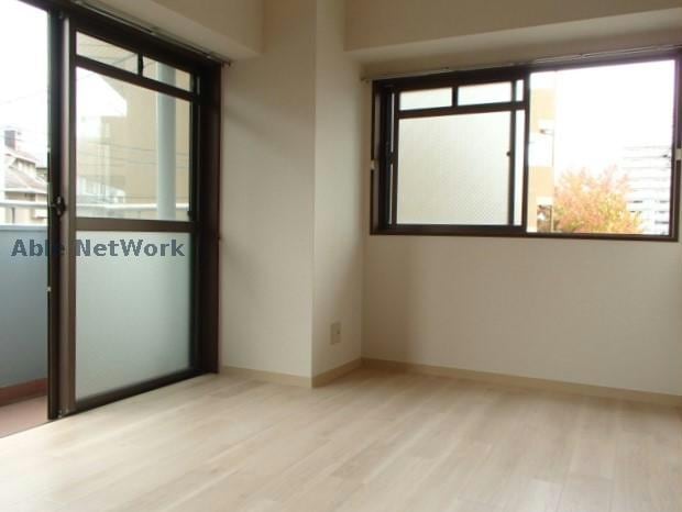 ※同物件別部屋の写真です。 オーシャン50日進駅前