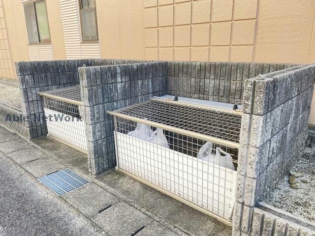  グランドハイツ日進