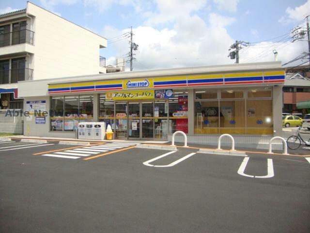 ミニストップ名古屋黒沢台店(コンビニ)まで709m グリーンカーサ坂野