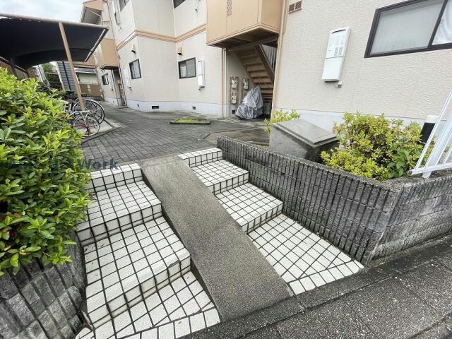  フラワーヒルズ