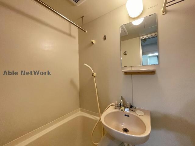 ※同物件、別部屋の写真です アイリスＴＡＫＥＪＩ