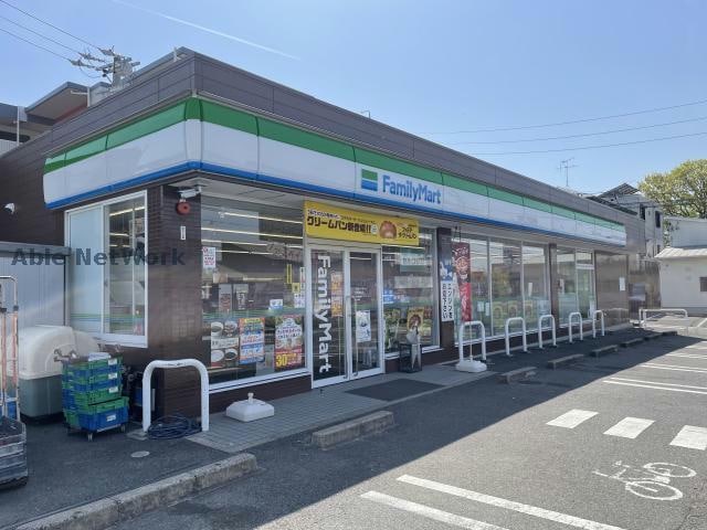 ファミリーマート有松郷前店(コンビニ)まで438m グリーンヒルズハイツ桶狭間