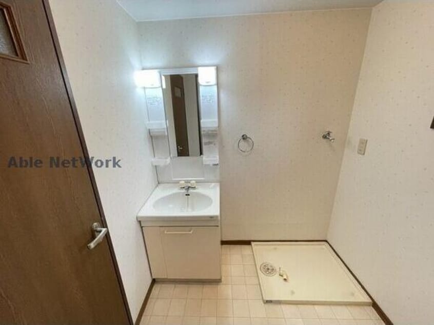  Surplus Two 金田荘