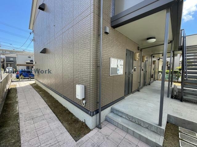  モナリエ浦里