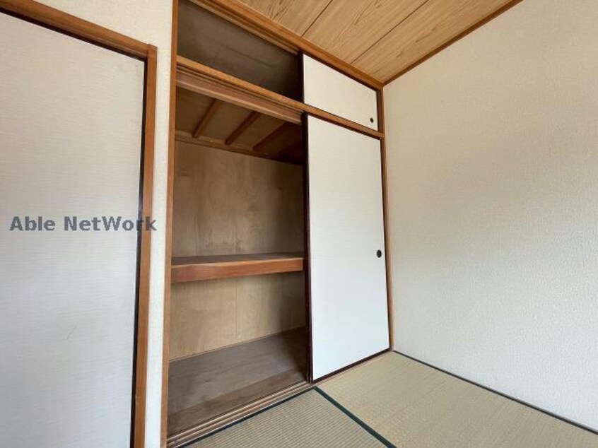 ※同物件、別部屋の写真です メガーヌ野並