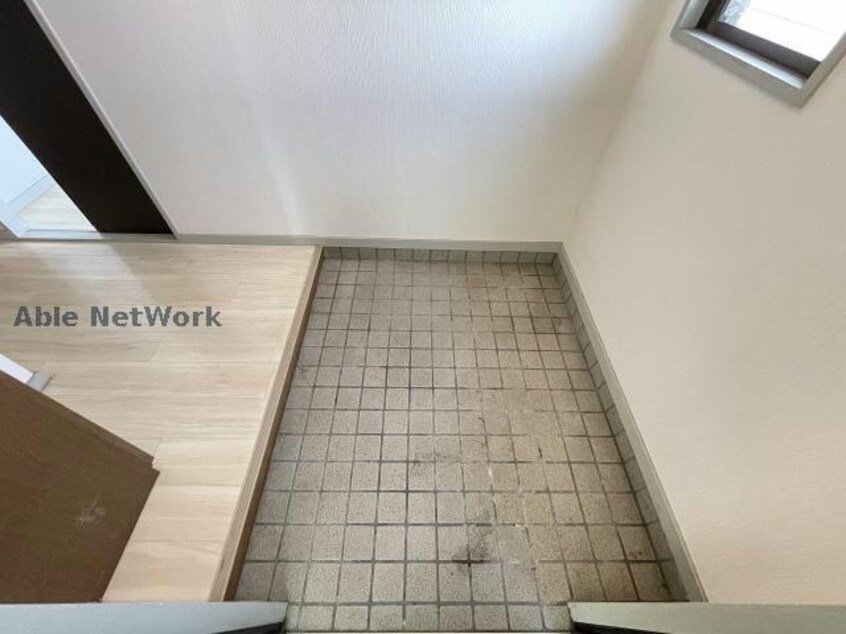 ※同物件、別部屋の写真です メガーヌ野並