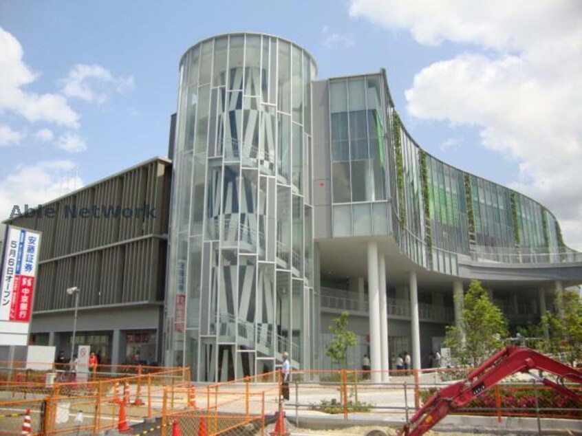 名古屋市緑区役所徳重支所(役所)まで2289m※徳重駅に併設の区役所支所です！各種手続きが出来ます♪ セレーノ西尾