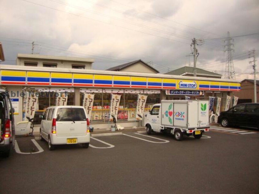 ミニストップ名古屋清水山店(コンビニ)まで346m セレノ　カーサ