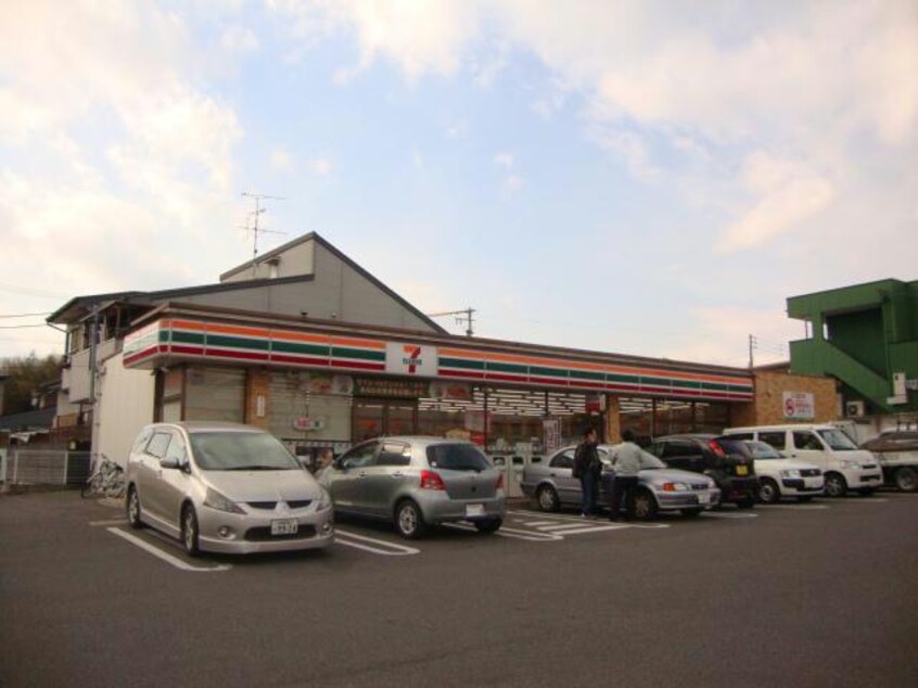 セブンイレブン名古屋又八山店(コンビニ)まで395m レジデンス清水山