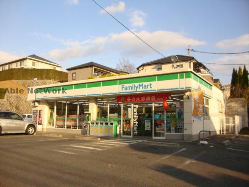 ファミリーマート大高倉坂店(コンビニ)まで436m エスポアール（伊賀殿）