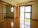※同物件、別部屋の写真です オースィニ２１