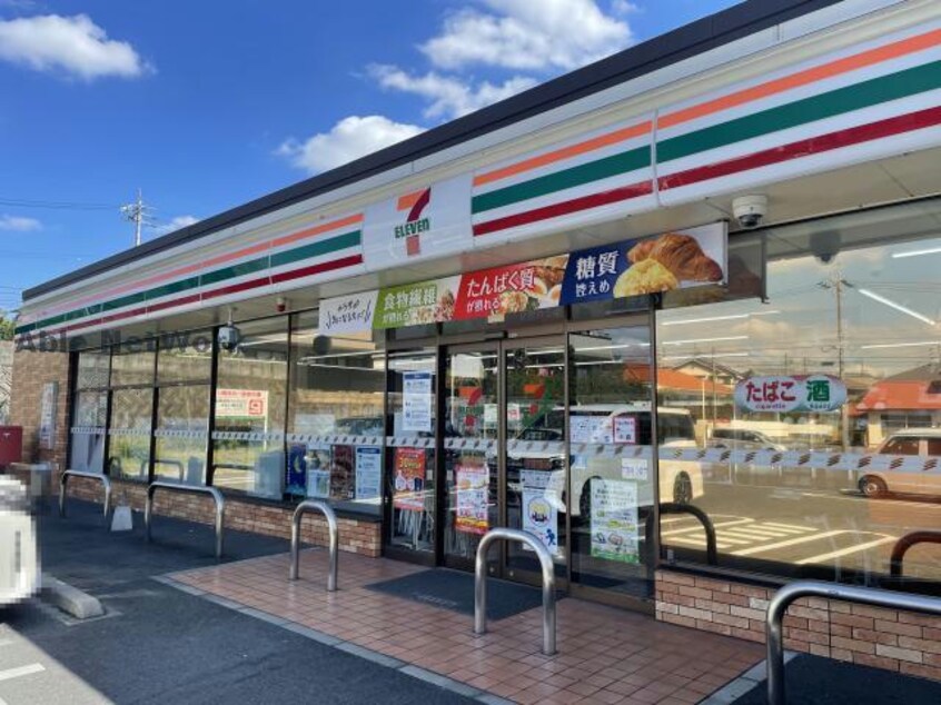 セブンイレブン名古屋万場山店(コンビニ)まで558m スタスィオン滝の水