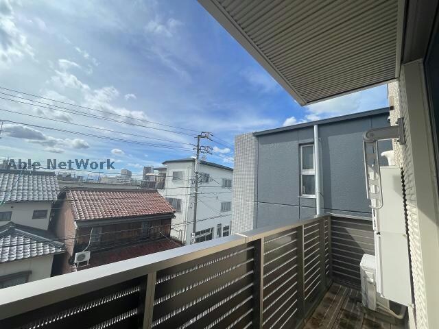  シャーメゾンエムズ