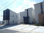 ストラーダ竹の山 D棟
