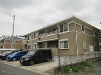 クレセント中ノ坪