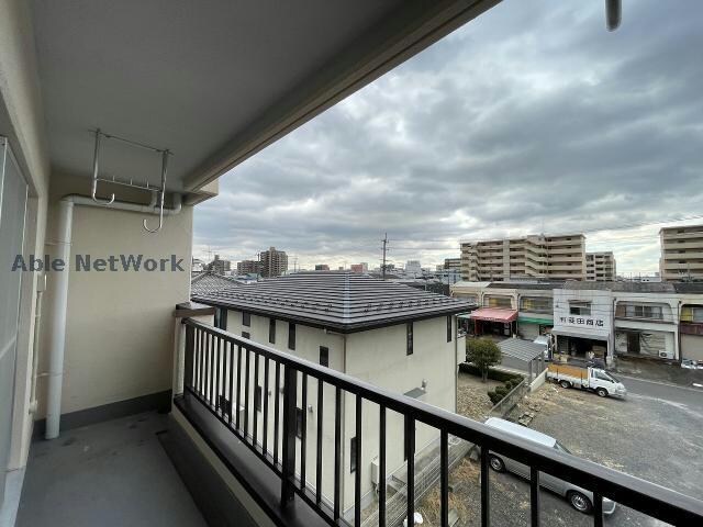 ※同物件、別部屋の写真です フラワーハイツ