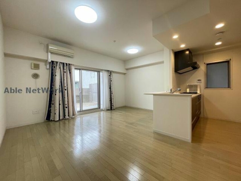  ザ・ブロードスクエア