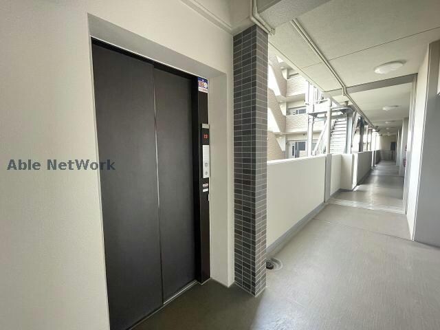  ザ・ブロードスクエア