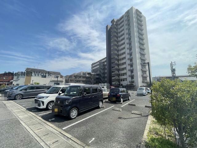  ザ・ブロードスクエア