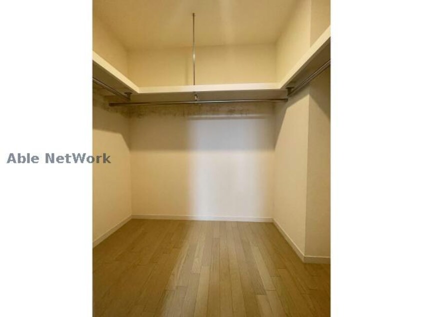  ザ・ブロードスクエア