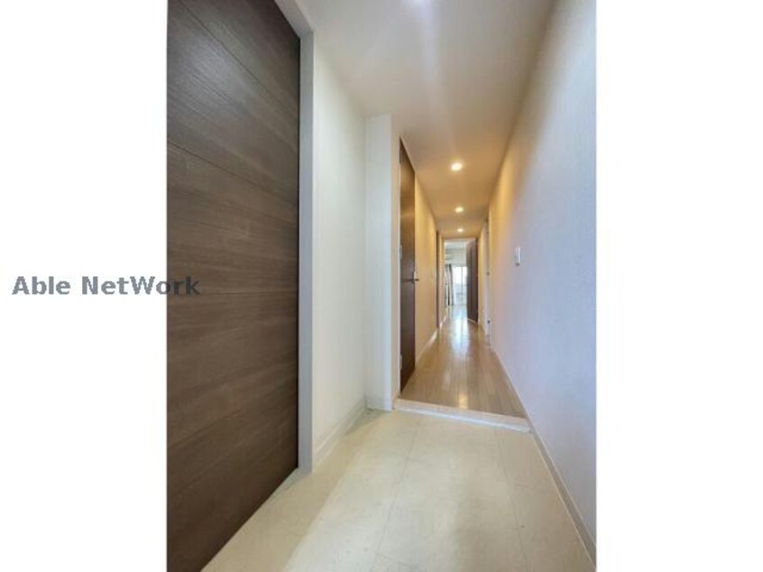  ザ・ブロードスクエア