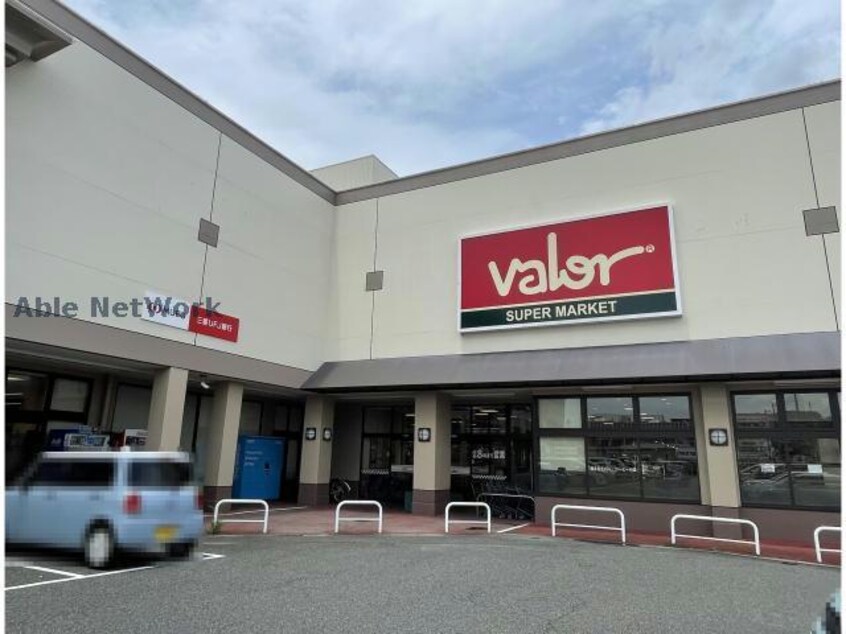 バロー鳴海店(スーパー)まで508m パークサイド砂田