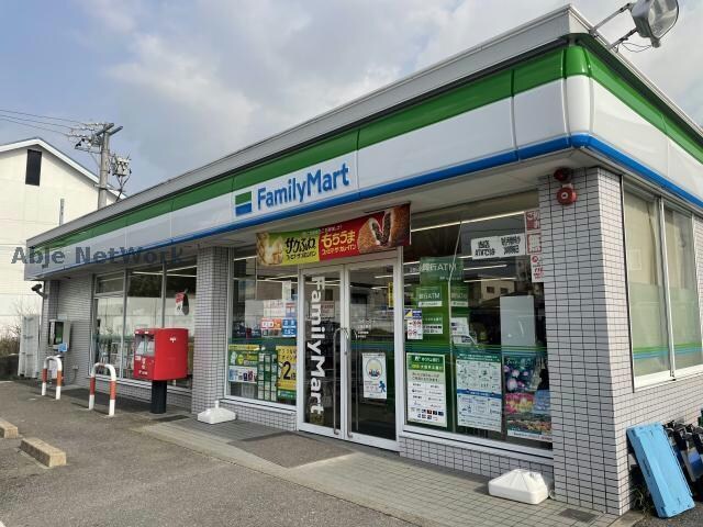 ファミリーマート日進岩根店(コンビニ)まで395m カーサフクトク