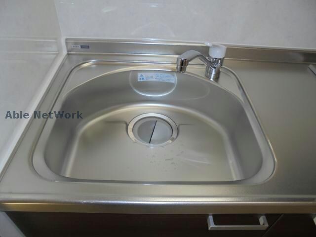 ※同物件、別部屋の写真です サープラス中ノ坪