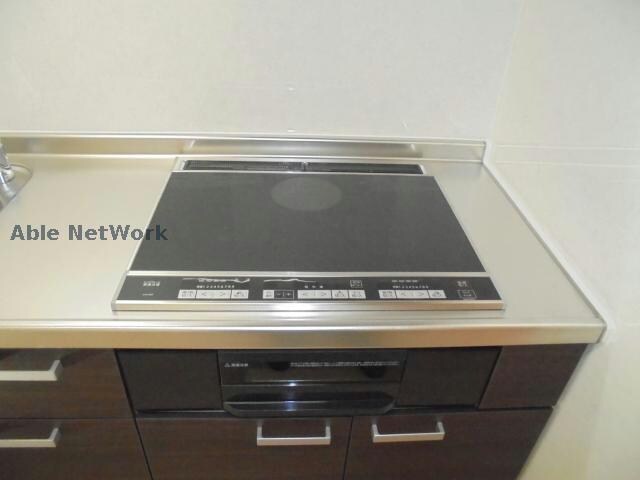 ※同物件、別部屋の写真です サープラス中ノ坪