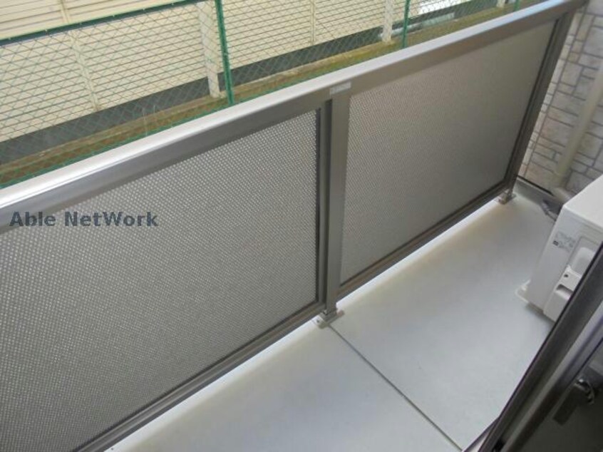 ※同物件、別部屋の写真です サープラス中ノ坪