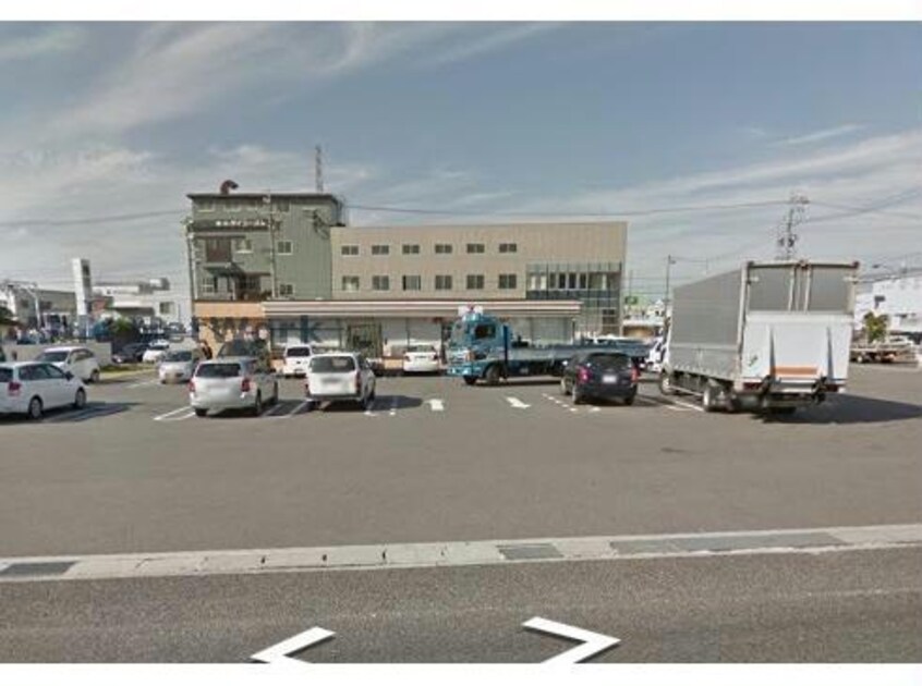 セブンイレブン名古屋大高町砂畑店(コンビニ)まで271m 緑区大高町鷲津戸建