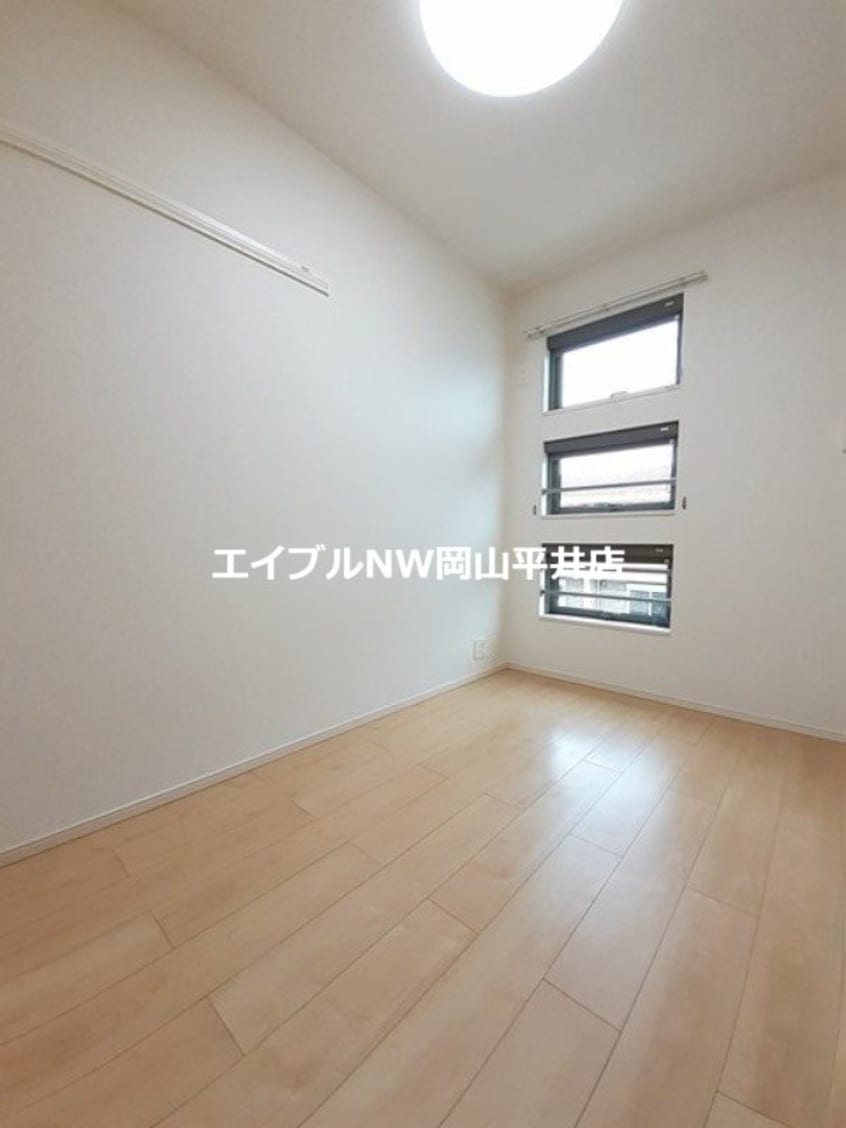 寝室 シェリールＢ