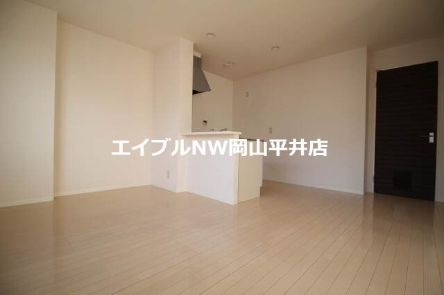  グランカーサ平井　六番館