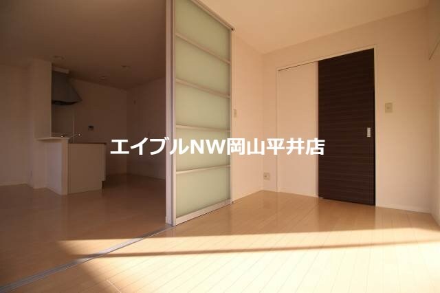  グランカーサ平井　六番館