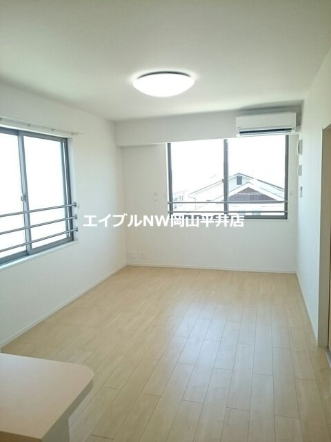  プレイス　ワン