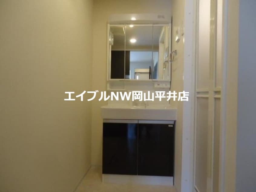  アン・ジュール