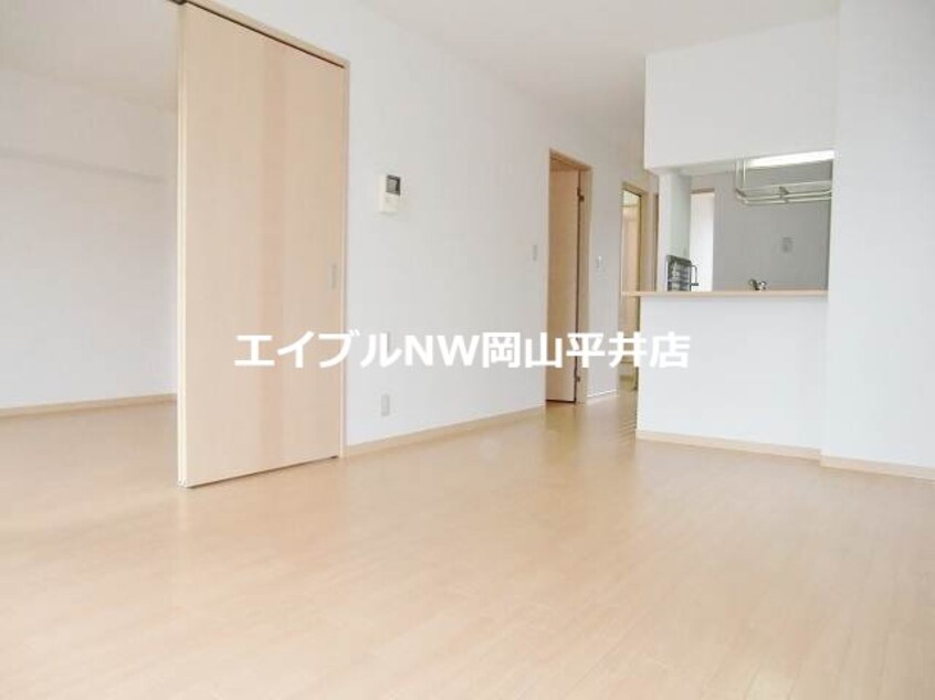 明るいリビング シャーメゾン野口　Ｂ棟