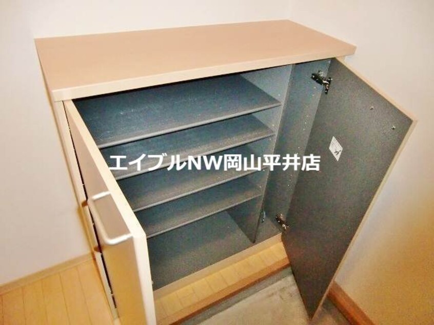 シューズボックス シャーメゾン野口　Ｂ棟