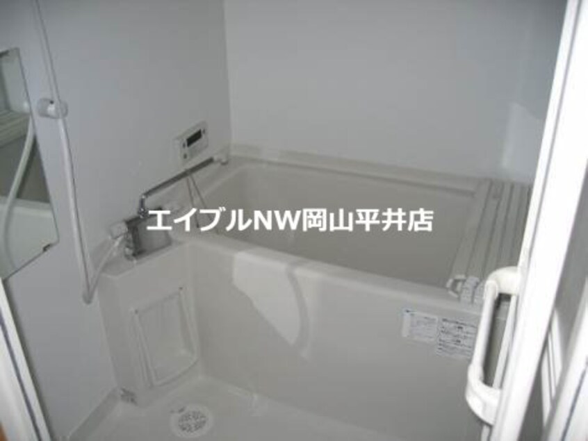  ローレルコート西川原