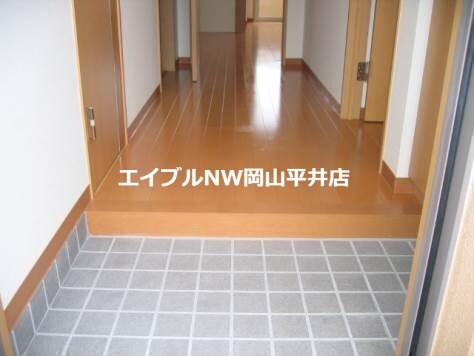  ローレルコート西川原