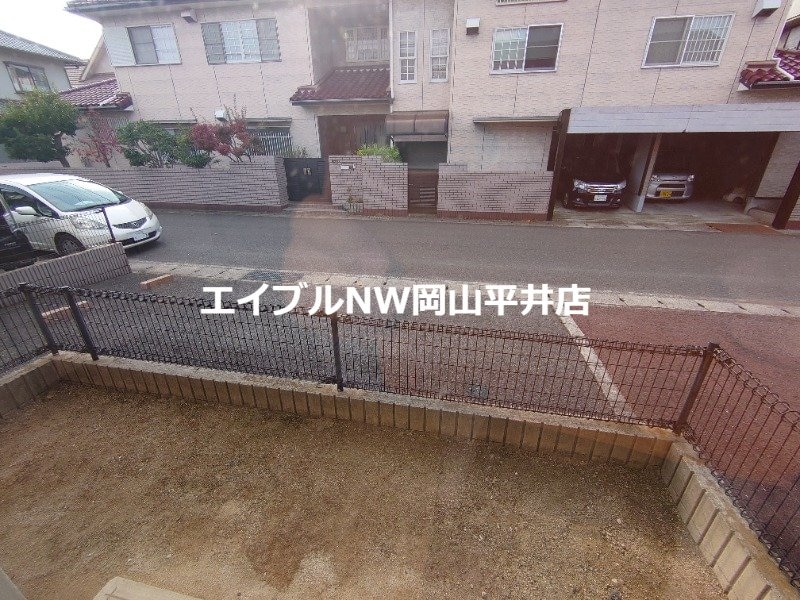  ファミール中川　B