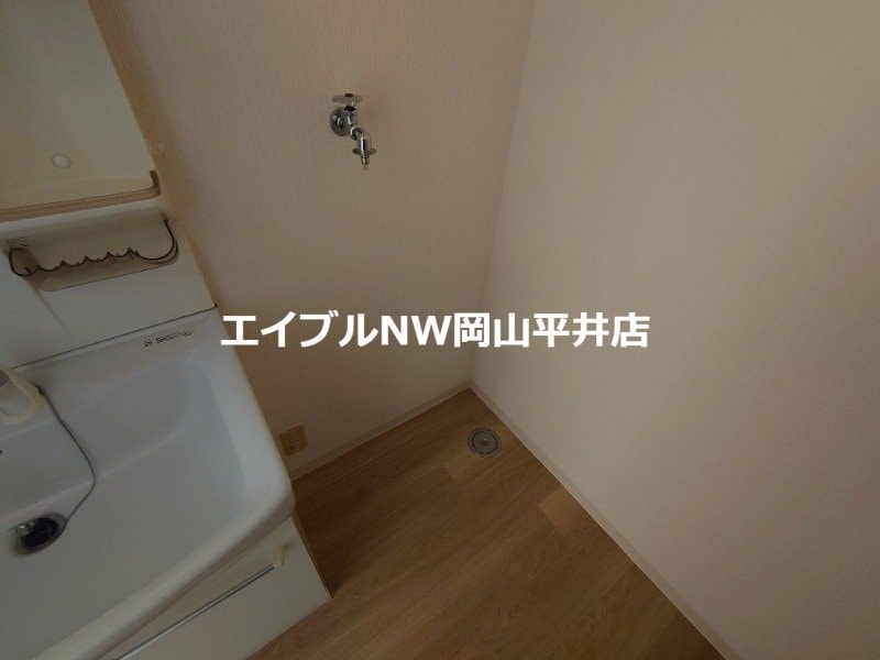  ファミール中川　B