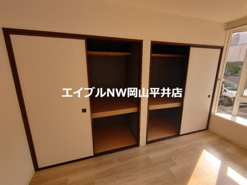  ファミール中川　B