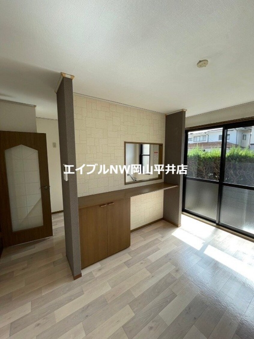  ニューハピニス　Ｂ棟