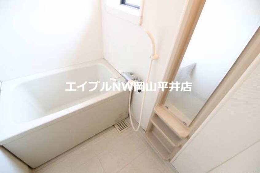  ニューハピニス　Ｂ棟