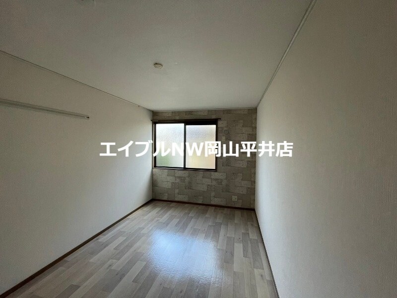  ニューハピニス　Ｂ棟