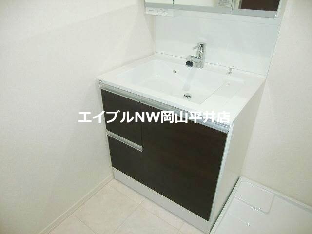 同物件別部屋の写真です アペルト・ラメール