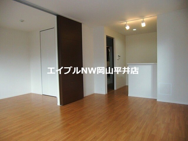 同物件別部屋の写真です アペルト・ラメール