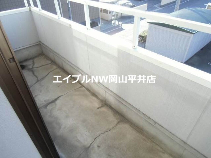  ドミ・アゼリアＢ